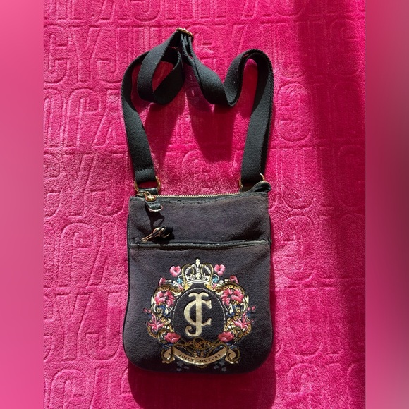 Juicy Couture Handbags - Juicy Couture Black Crossbody Bag Y2K Crest Logo